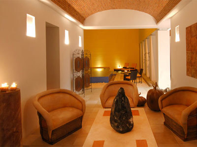 Villa Azalea Inn & Organic Farm