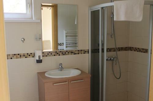 Hostal Beach Guesthouse Lenkas