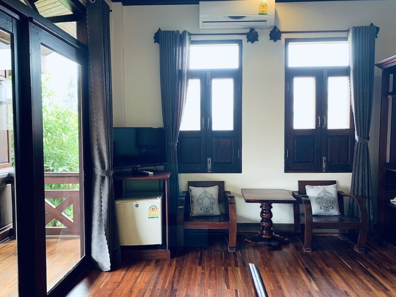 Bed & Breakfast Maison Vongprachan Hotel
