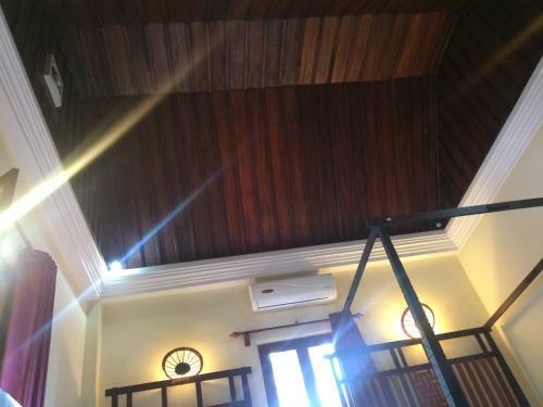 Hostal Chaluenxay Villa