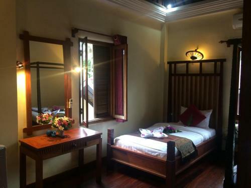 Hostal Chaluenxay Villa