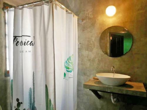 Albergue Lao Huk Bed And Cafe