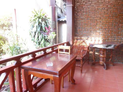 Hostal Zuela Guesthouse