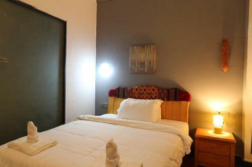 1m Hotel