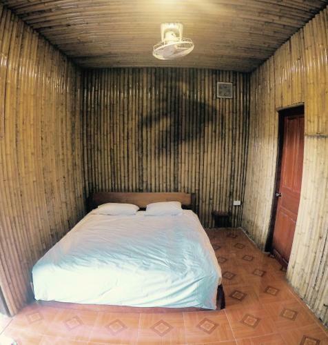 Hotel Chomdoy Bungalow & Restaurant