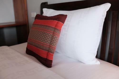 Hotel Paradise Riverview Resort
