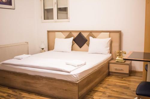 Golden.b Hotel