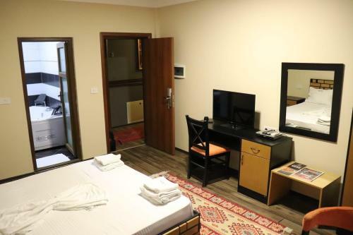 Dejavu Hotel