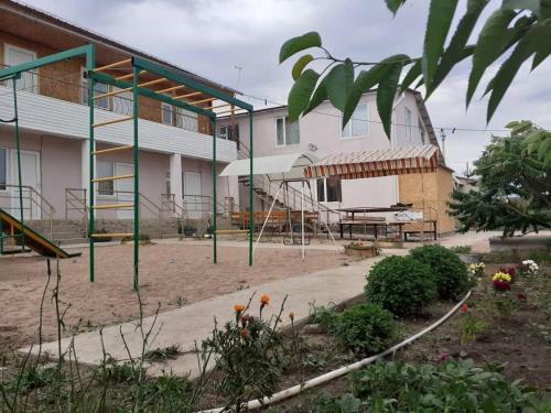 Posada Guesthouse On Mars 4