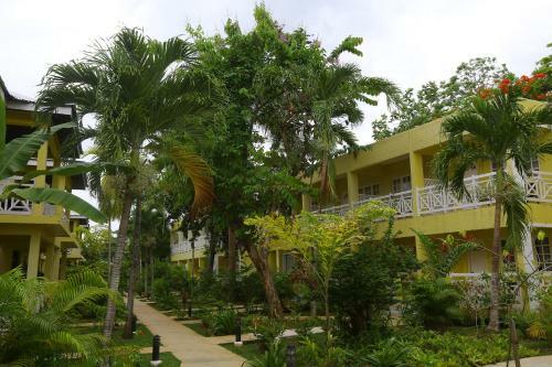 Hotel Merrils Beach Resorts Lll