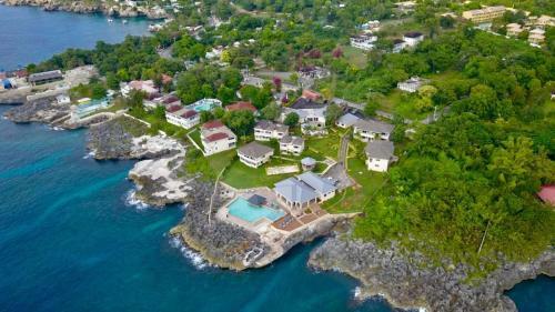 Hotel The Sov Resorts