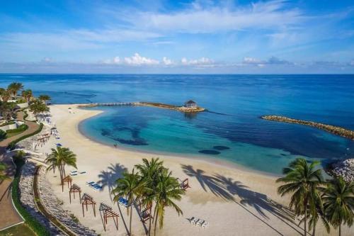 Luxury 2br Home Facing Beach W/pool Montego Bay #4