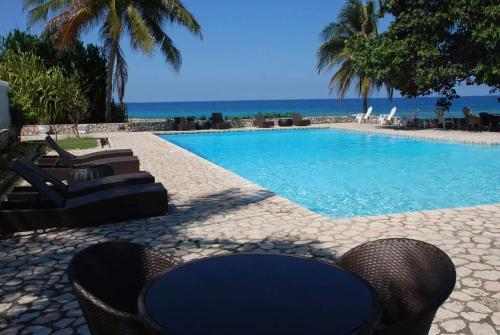 Luxury 2br Home Facing Beach W/pool Montego Bay #4