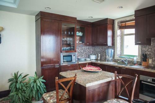 Apartamentos Palmyra Luxury Beach Condos