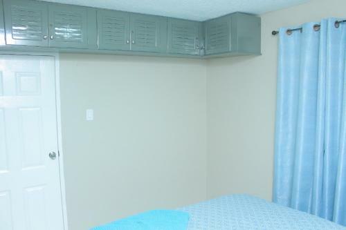 The Guest Apartment At Oaklands II
