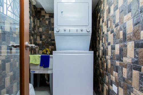 Apartamento Reclaiming My Time @ Comlin Bank