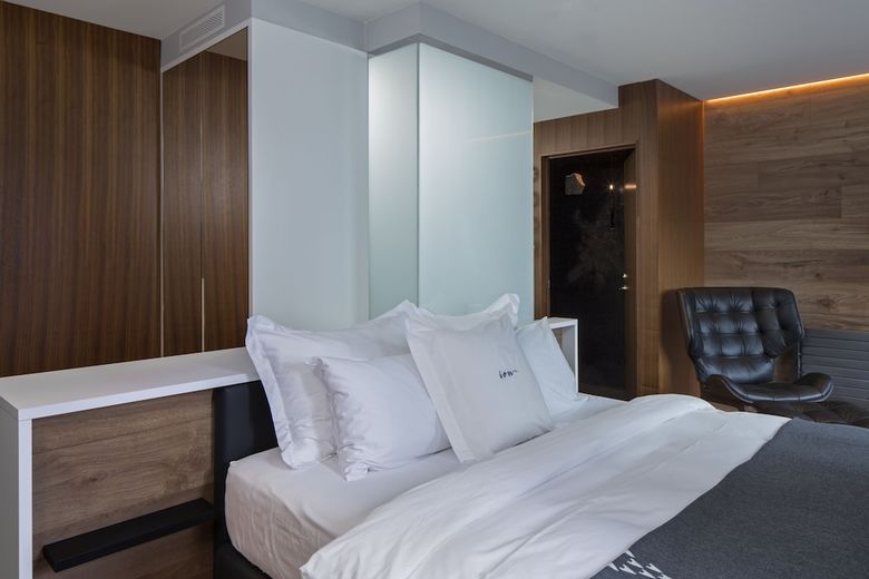 Ion City Hotel