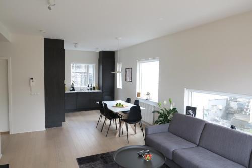 Greenkey Apartment - F8