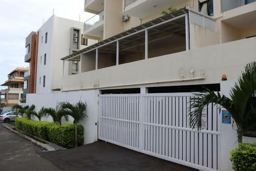 Mahina Luxury 2 Bedroom Apartment With Pool