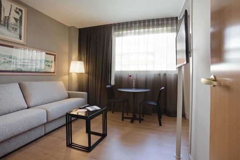 Aparthotel Atenea Barcelona