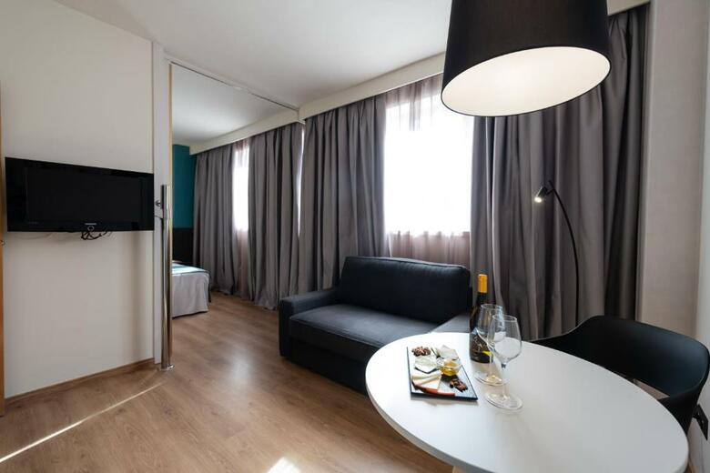 Aparthotel Atenea Barcelona