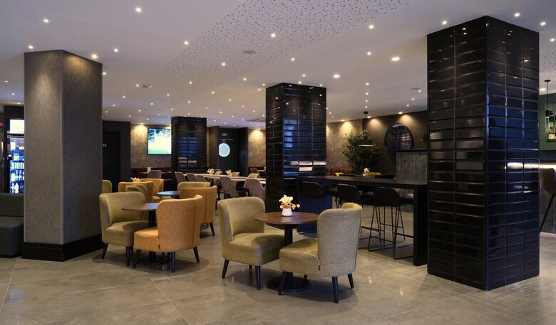 Hotel Catalonia Park G�ell