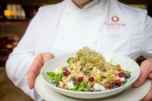 Clayton Hotel Dublin Airport