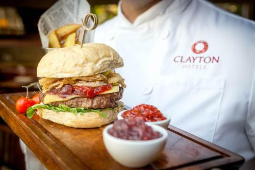 Clayton Hotel Dublin Airport