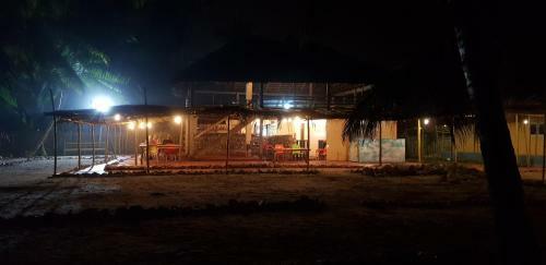 Hostal African Vibrations Beach Resort