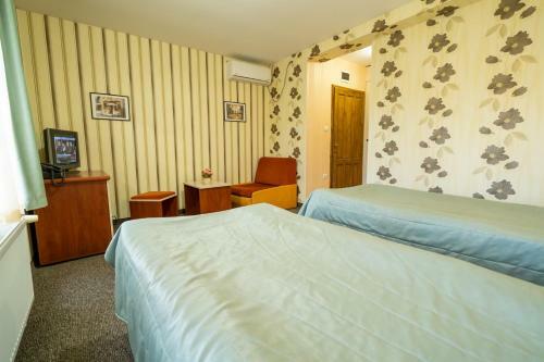 Bryasta Hotel & Restaurant