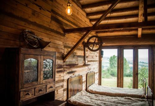 Bed & Breakfast Cob Camp