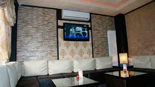Hi-life Family Hotel