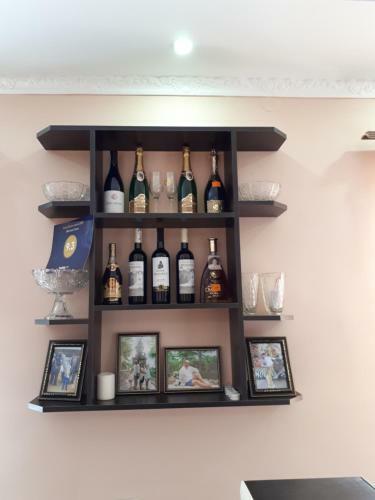 Hostal Tatev Emma B&B