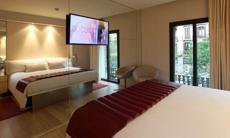 Hotel Cram
