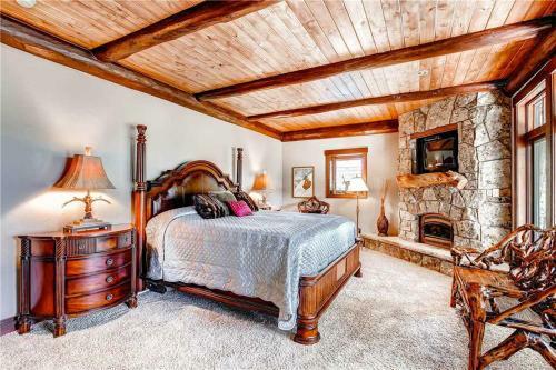Tyra Summit Townhome #935