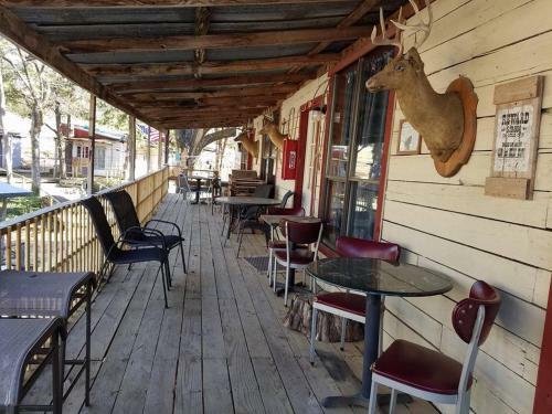 The Buffalo Girls Hotel