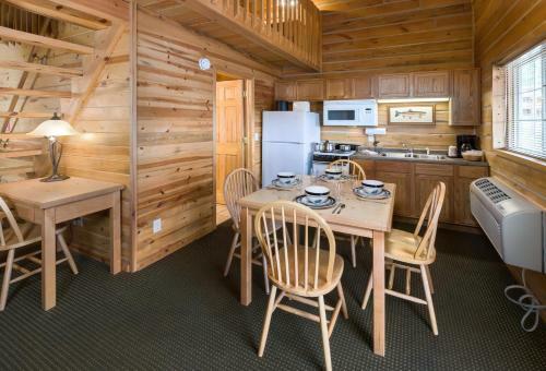 Hotel Rock Crest Lodge & Cabins
