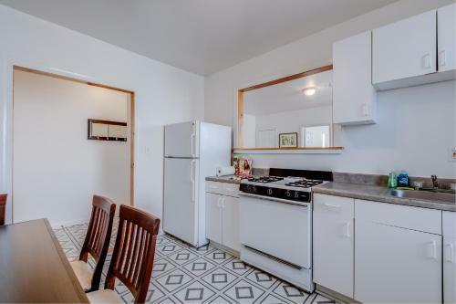 Apartamento 2440 S 1