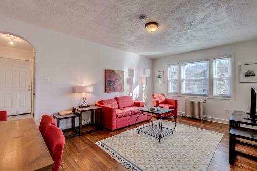 Apartamento 2440 S 1