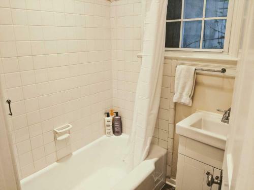 Northwest Apartment #1080 Apts