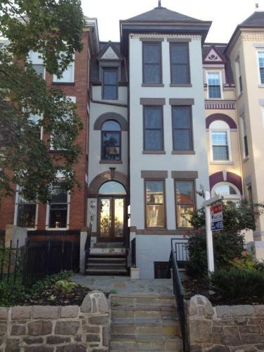 Apartamento Central Townhouse Flat Near Metro + Parking Pass