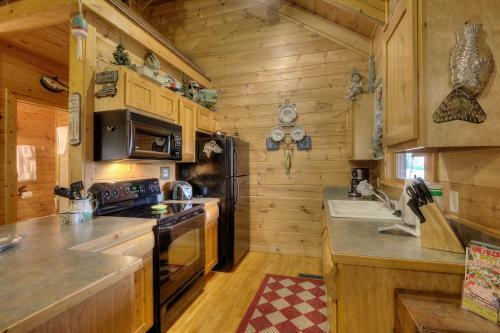 A Fishing Hole #156 - One Bedroom Cabin