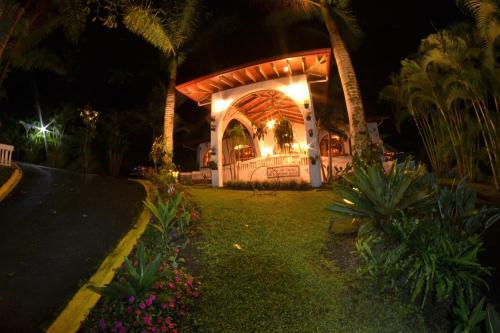 Hotel Rio Perlas
