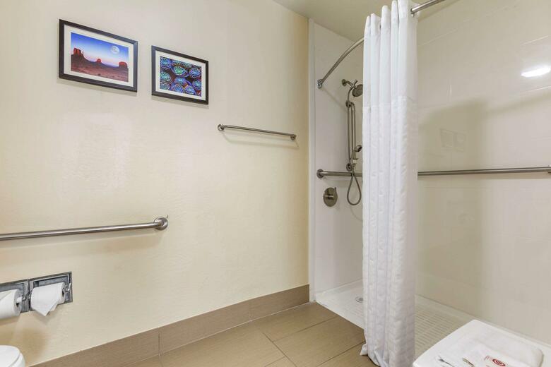 Hotel Quality Inn And Suites Surprise