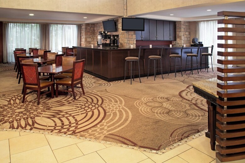 Sheraton Louisville Riverside Hotel