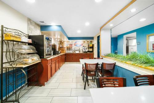 Hotel Baymont Inn & Suites Muncie