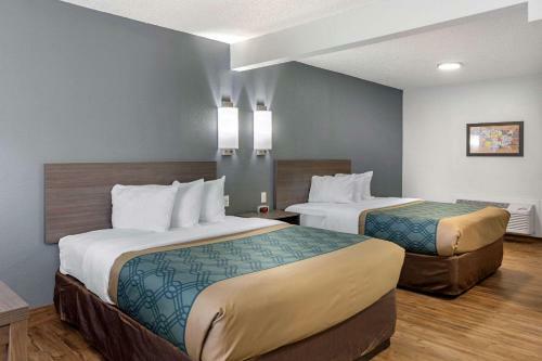 Motel Econolodge Inn & Suites
