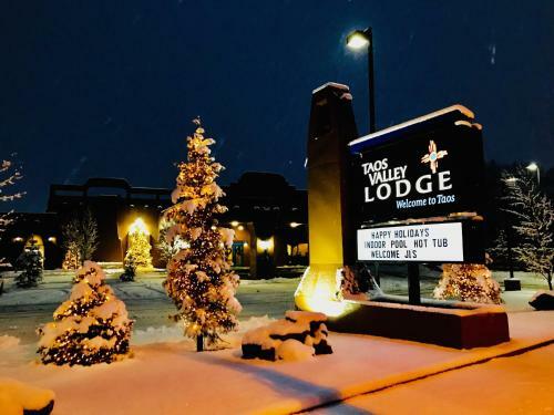 Hotel Taos Valley Lodge
