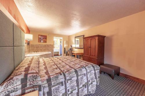 Hotel Taos Valley Lodge
