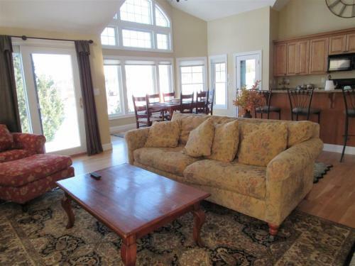 Balsam Lane 13, Owls Nest